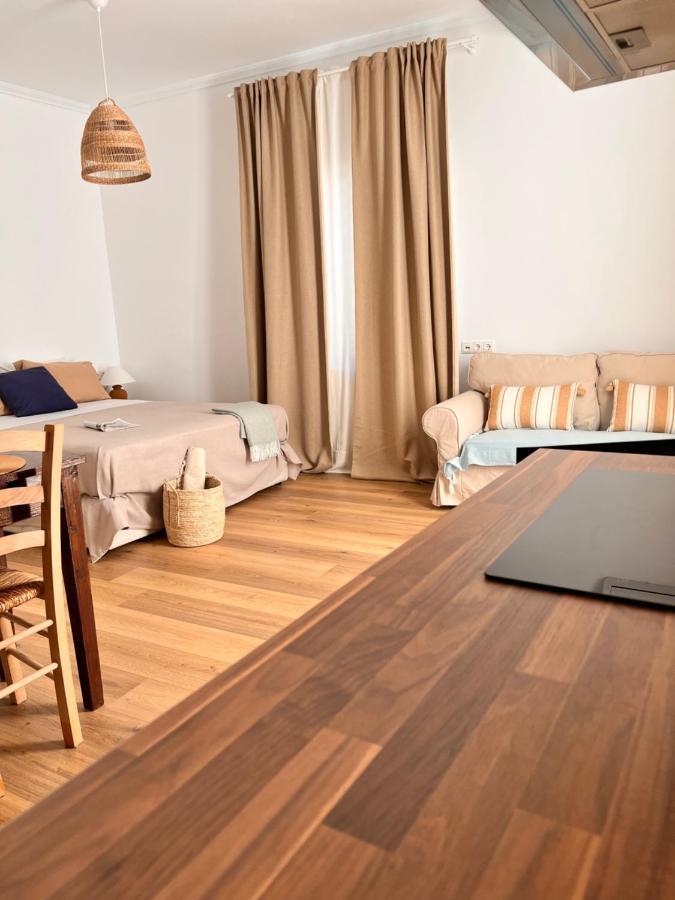 Adi Boutique House Bed & Breakfast เทสซาโลนิกิ ภายนอก รูปภาพ
