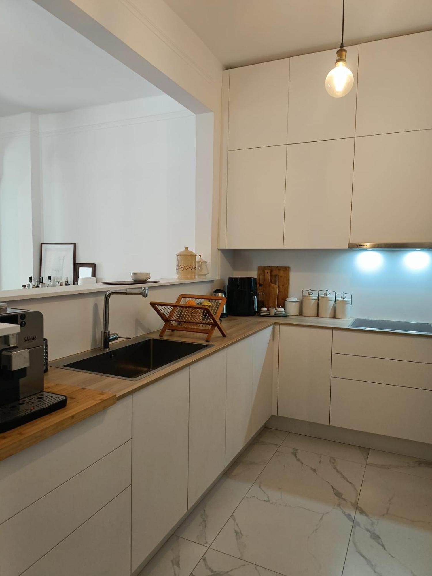 Adi Boutique House Bed & Breakfast เทสซาโลนิกิ ภายนอก รูปภาพ